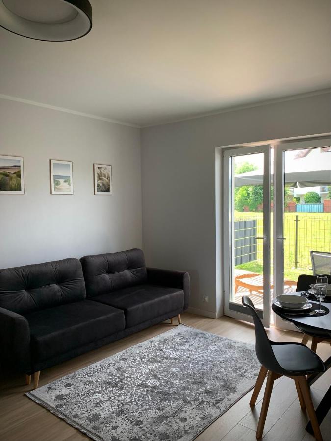 Apartament Sarbinowo Z Ogrodkiem Bagian luar foto